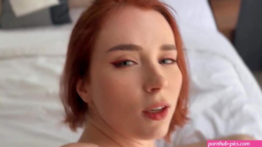 Redhead Pizza Delivery Girl Lets You Fuck Her Mouth and Gets Fucked Hard till Cum in Her Pussy Porn Videos