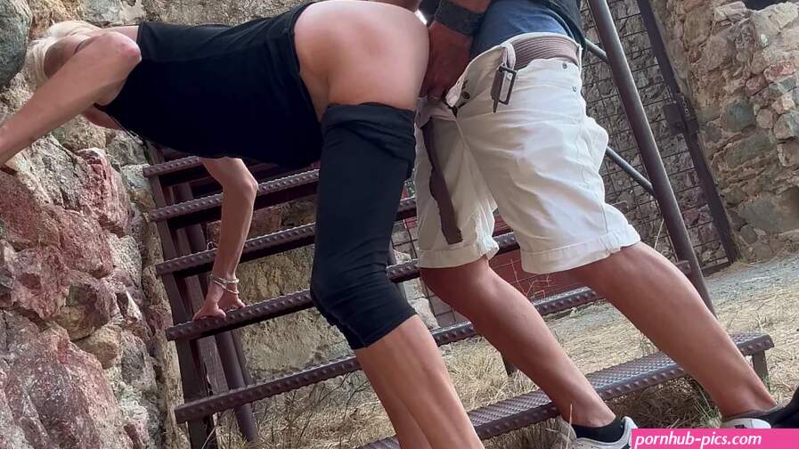 ACCIDENTAL HOMEMADE OUTDOOR PORN