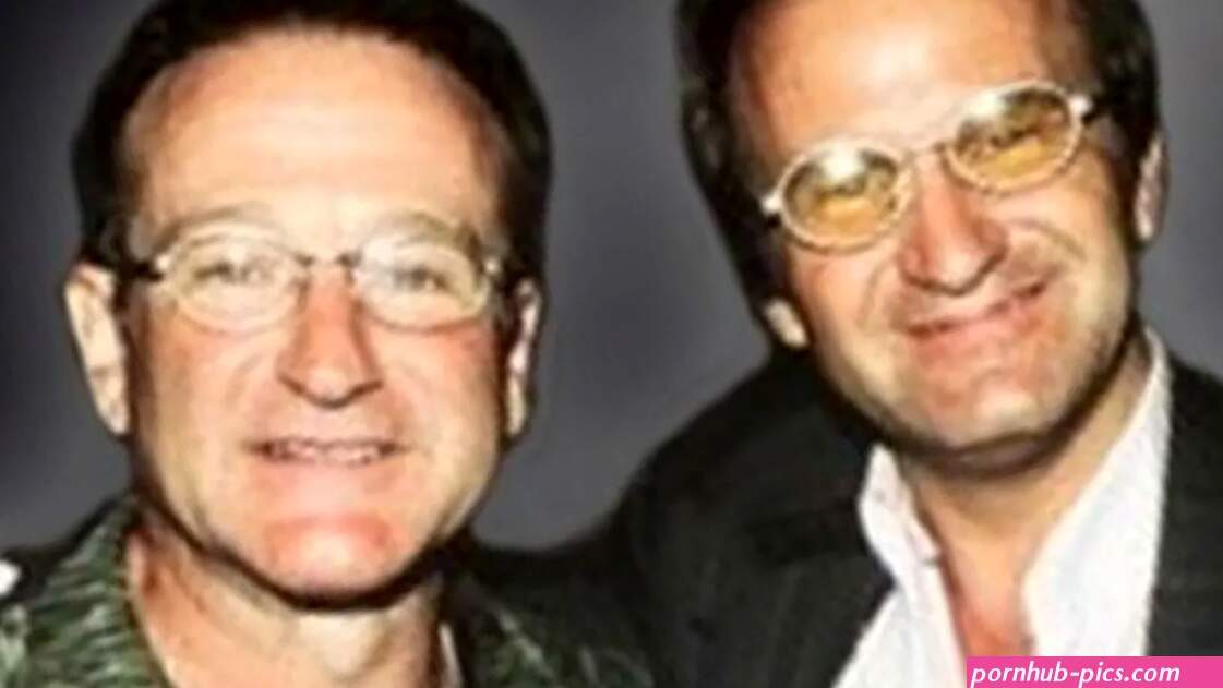 Robin Williams Doppelganger is a French Porn Star