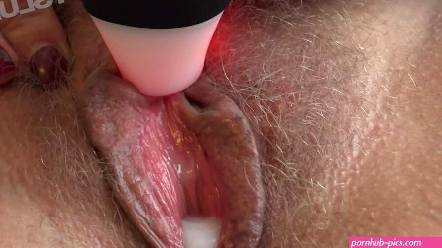 I SQUIRT the creampie out of me