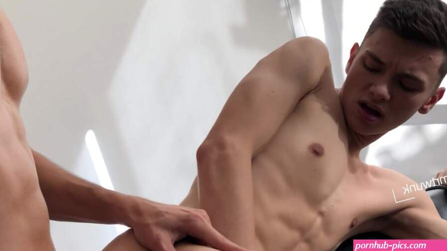 Horny Twink Gets His Hole Used By Hung Twunk