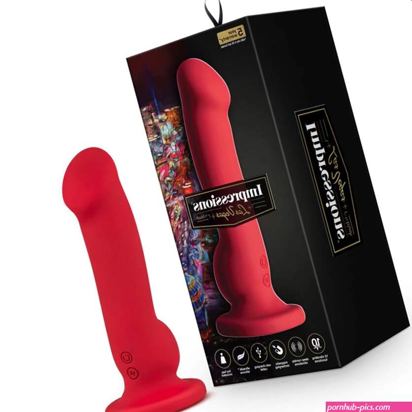 Las Vegas Red Vibrating Dildo