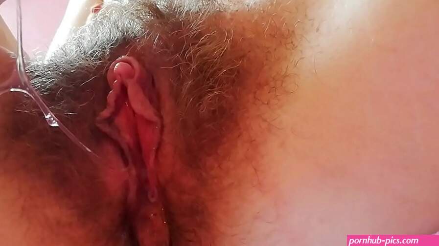 amateur masturbate and orgasm dripping wet cunt