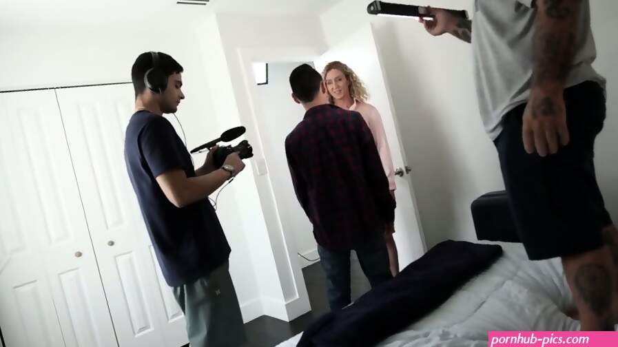 Fillupmymom Wild Threesome With Stepmom And Realtor Bts Rajshot