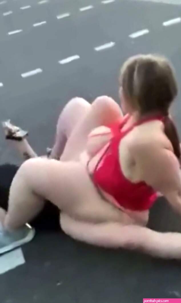 Lesbian Sex In Public