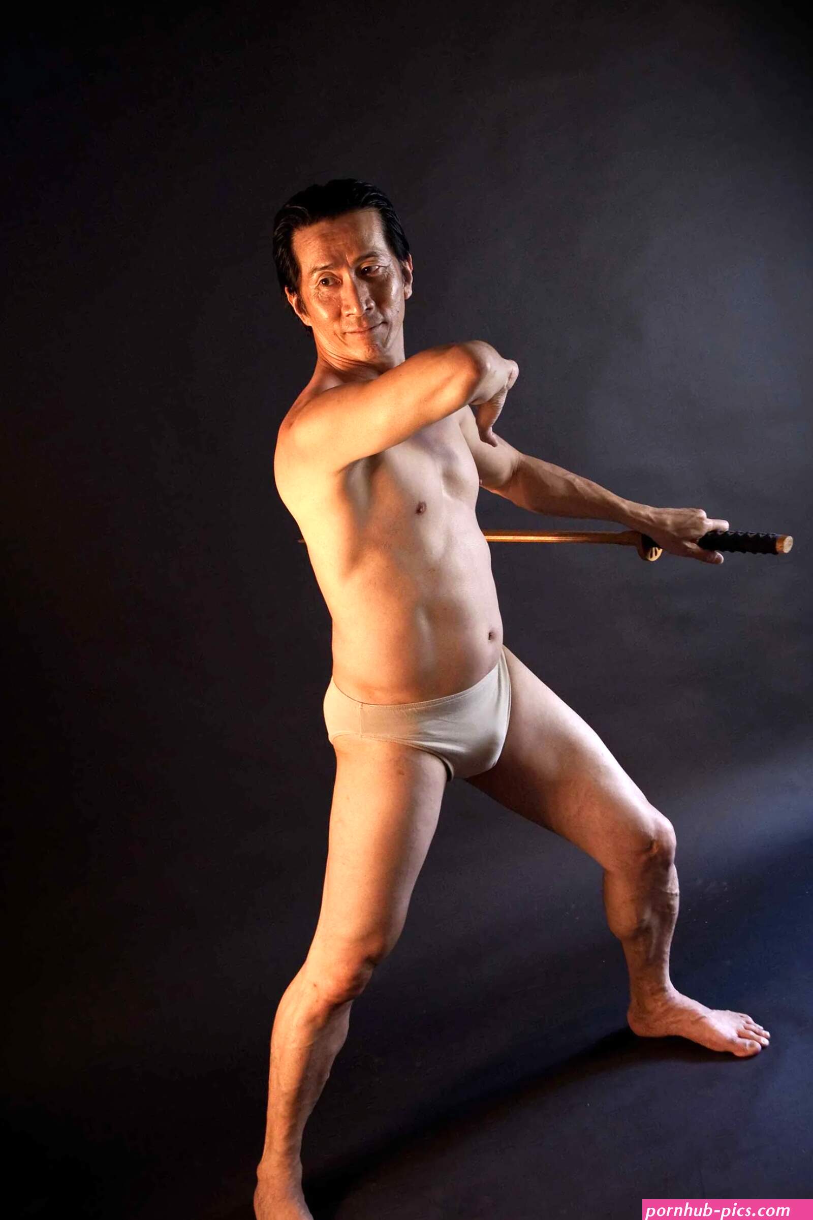 043 Male Model Action Poses