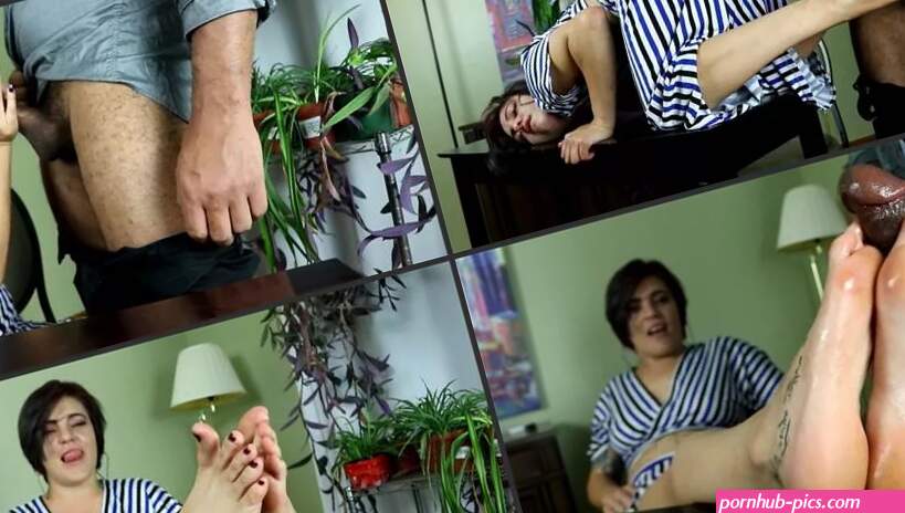 Joeys FeetGirls