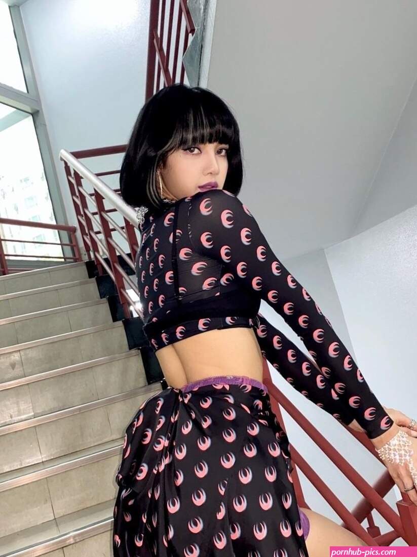Lalisa ass