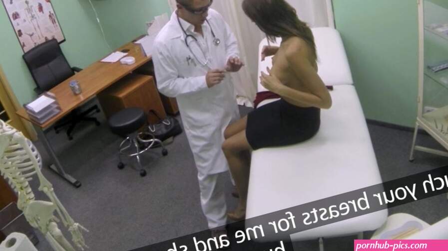 Czech Doctor makes sexy patient with amazing tits squirt for the first time