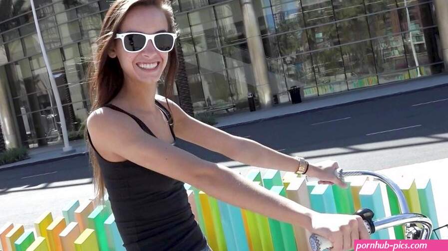 Charity Crawford Gets Her Petite Pussy Stretched Outdoors