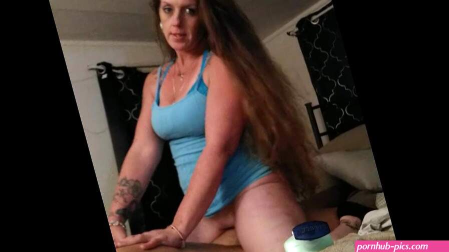 Real Amateur Milf Massage and Seducing Roommate Would You Enjoy This Grinding Pussy Against Ass