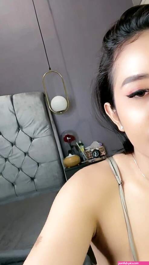 Gimana Ya Kalo Ngeprank Ojol Pake Bikini Super Mini Kayagini ft. Indoseblay: Indonesian Softcore Girl Masturbating Big Natural Tits Sex Toy Porn