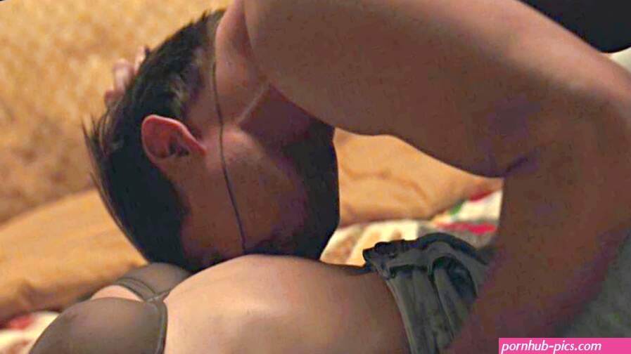 Addison Timlin Topless Masturbating Scenes in Life Like