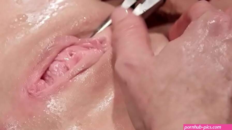Busty brunette nympho Milf fucked with dick on a stick and made squirting
