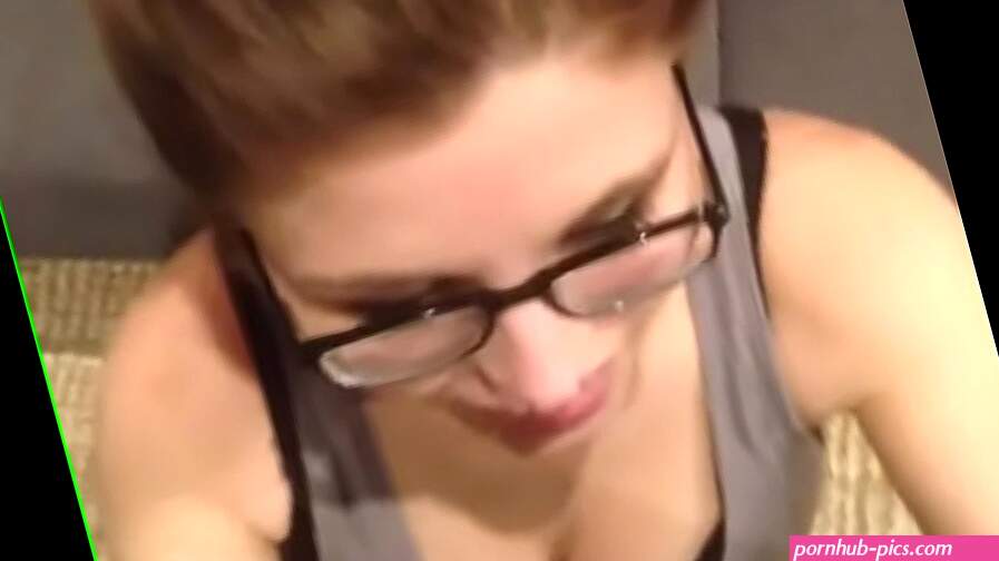 Amateur Girlfriend Goes Ass to Mouth