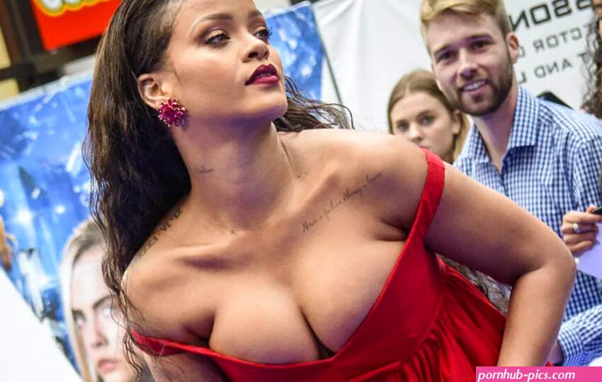 Big boobs are back in fashion because we can apparently change our bodies with the seasons