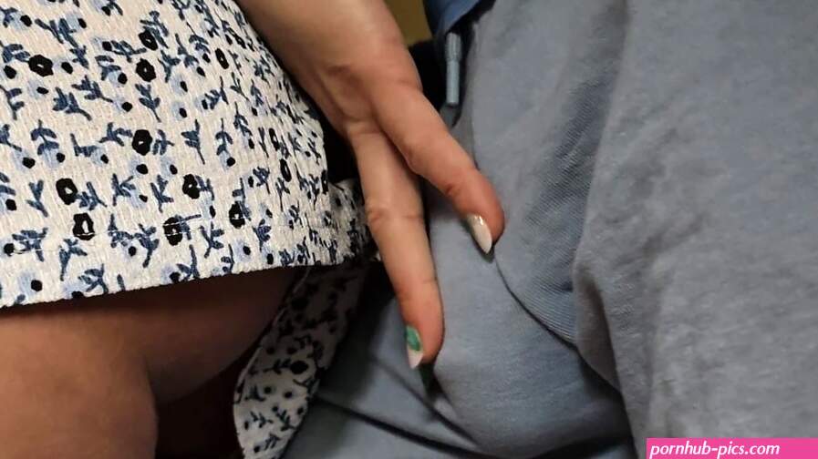 Flashing Ass And Pussy Porn Videos