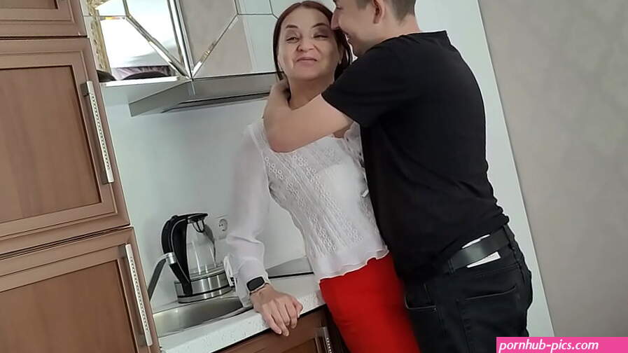 The best! Fucked my friends mom the waitress in the kitchen!