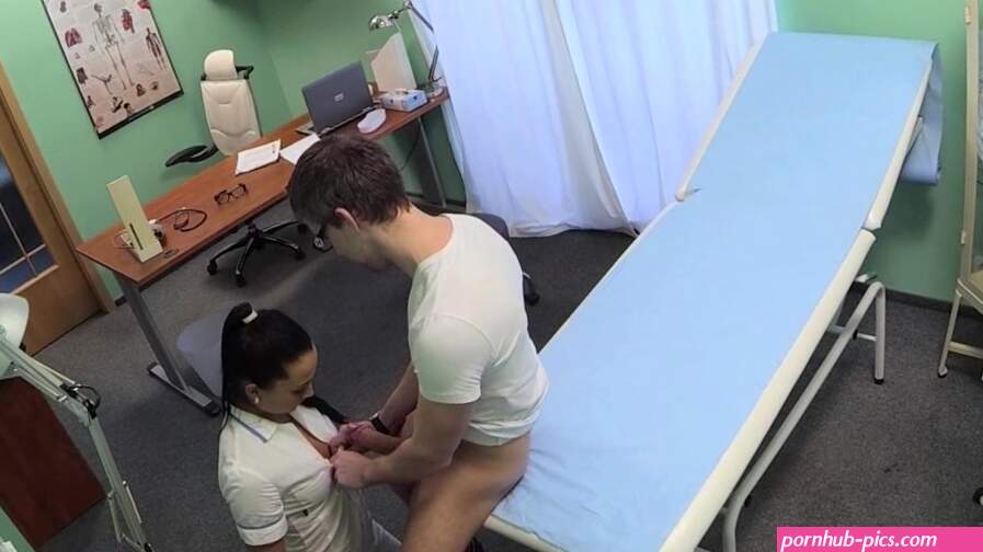 FakeHospital Nurse fucks patient to get a sperm sample
