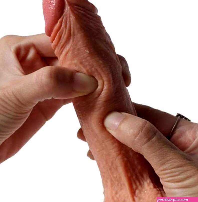 How to Use a Dildo for Men