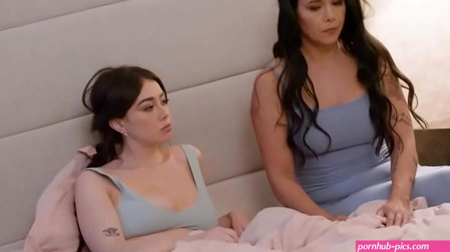 Big tits asian stepmom masturbating lesbian stepdaughter