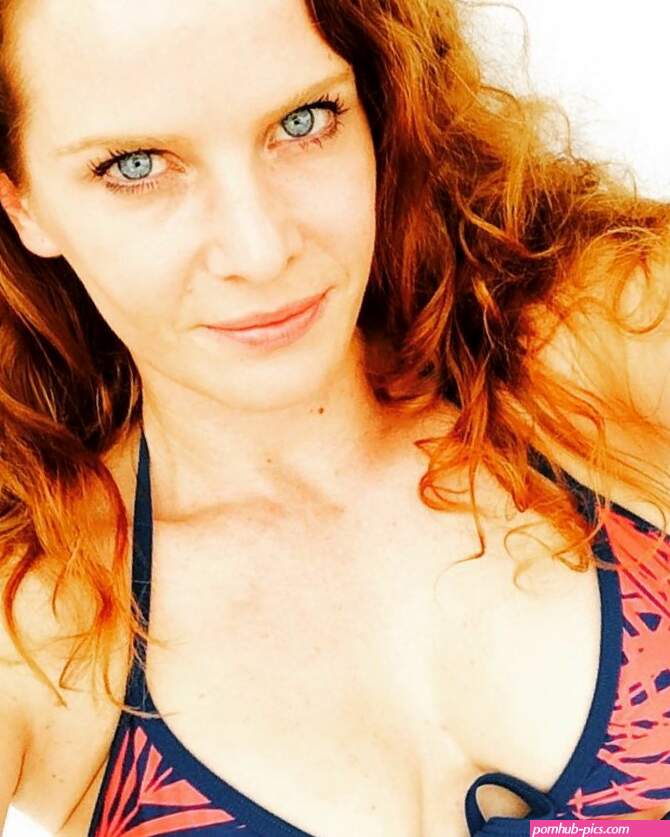 Rebecca Mader Nude Leaks 1 Video and
