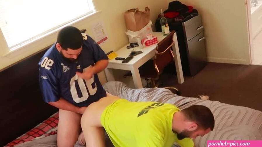 Fucking in a Cheap MOTEL 6 After Work