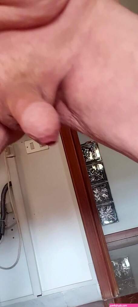Old white beard grandpa fucing black dildo Gay Porn Videos 4