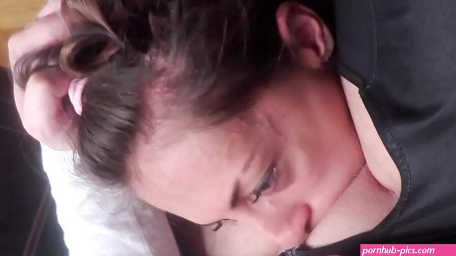 No mercy for her throat: Rough sloppy deepthroat and facefucking for skinny amateur slut Candie Cross