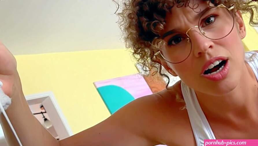 When She Finds Your Cum Sock and Catches Your Jerking off: Amateur Porn feat. VibeWithMommy