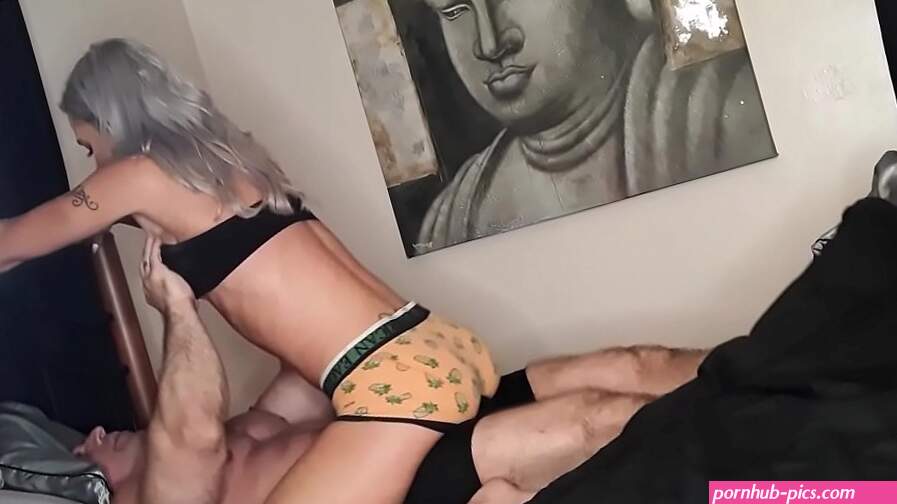 Tony gets dry humped by A hottie with big tits