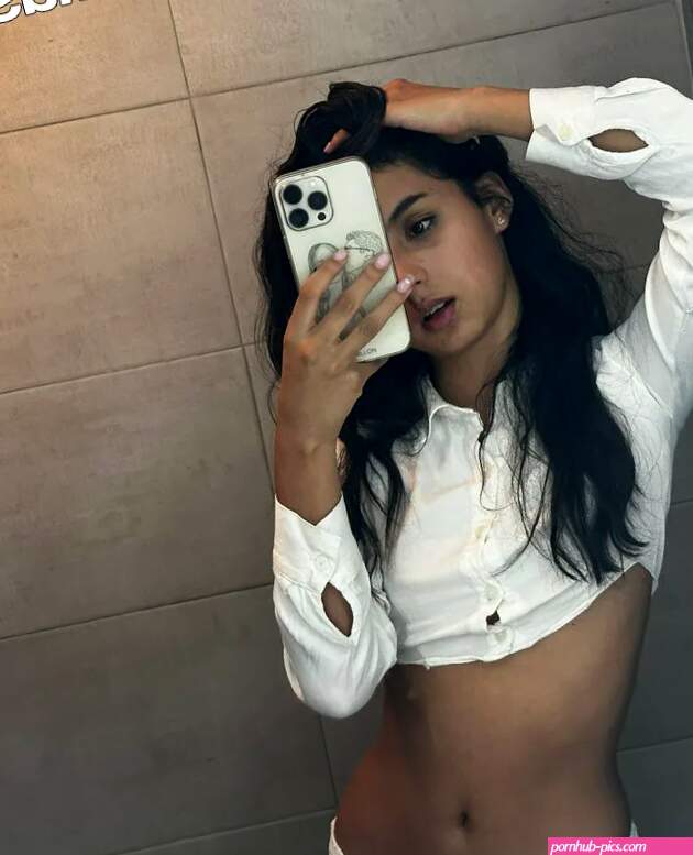 Luna Sophia Nude OnlyFans Leak Picture oHh94g8Qbd