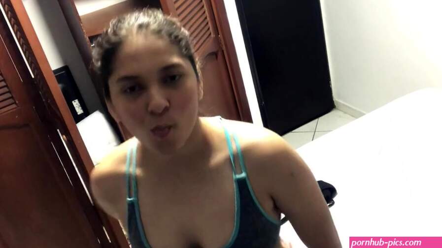Hot college girl changes to go fuck her best friend Porn Videos