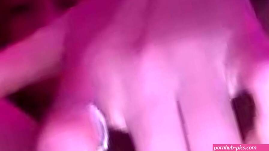 Cute teen slut fingering her wet pussy and tasting her cum