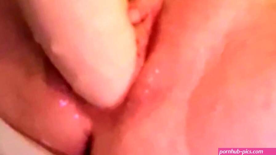 FUCKING MY TIGHT WET PUSSY TIL I CUM SQUIRT