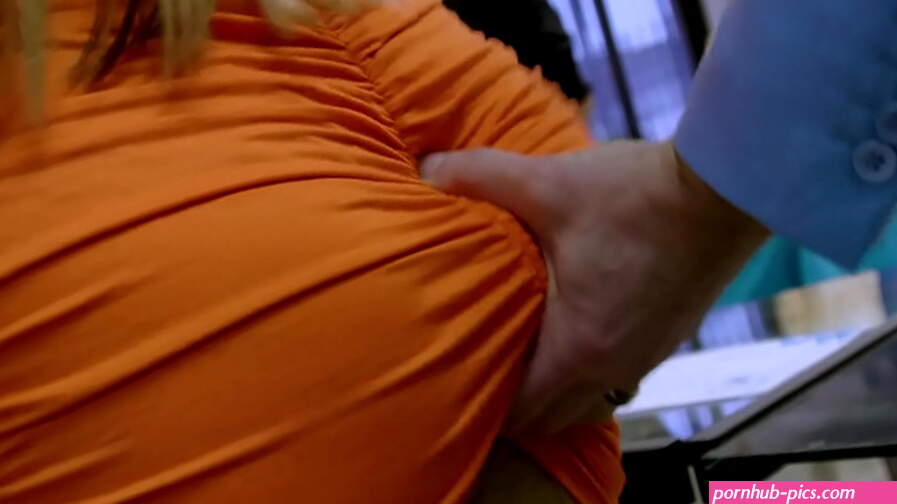 Fucking My Bosss Wife At The Office Party