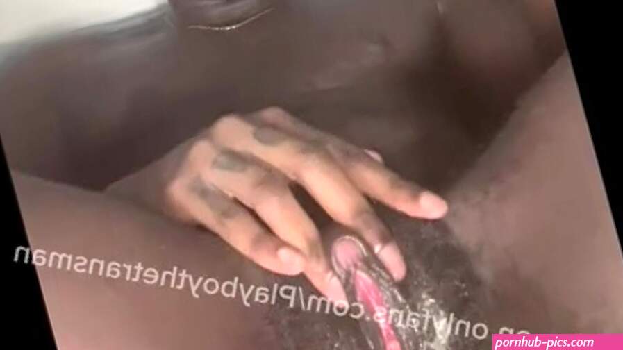 Black FTM playing with his pussy