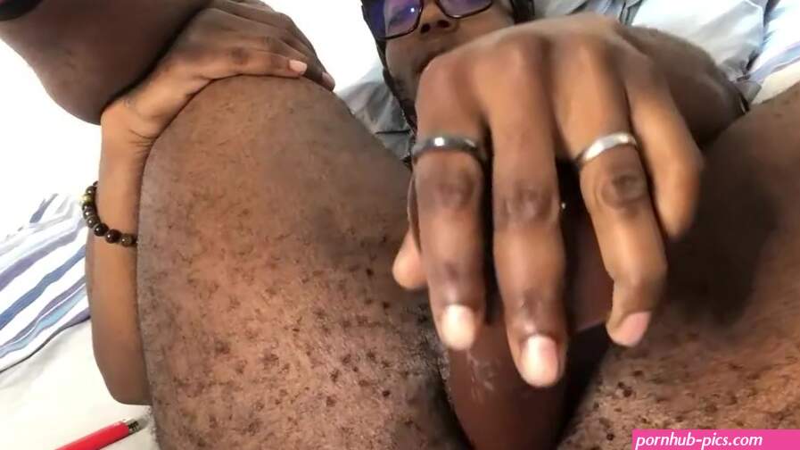 Black FTM Fucks His Pussy