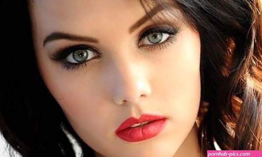 Top 20: Hottest Best Brunette Pornstars 2026