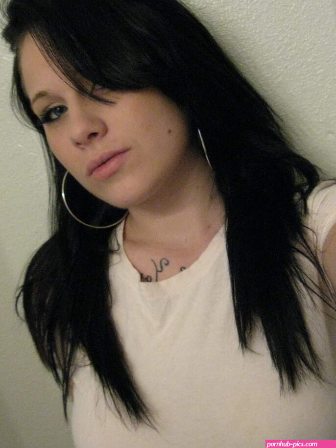 Mia Busty Self Shot Girlfriend