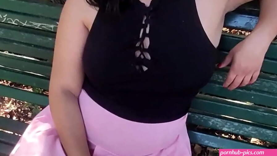 STUDENT GIRL agrees to have SEX for MONEY with an UNKNOWN guy