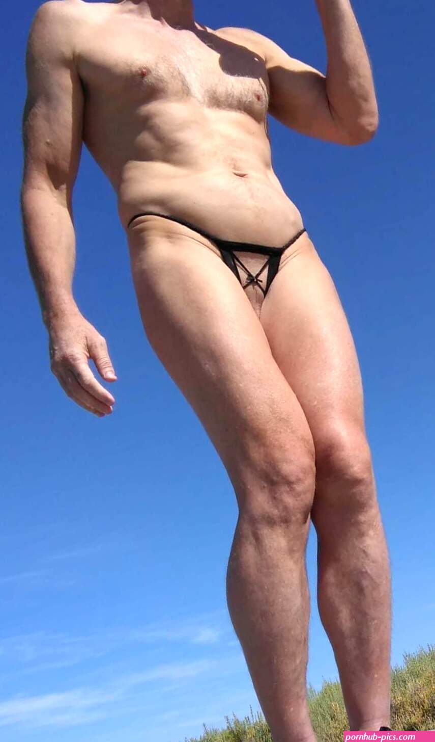 nudist naturist pics