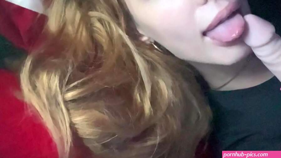 Masturbating inside a public night bus in Vietnam