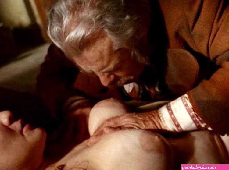 Naked Sarah B. Lund in Deadwood ANCENSORED