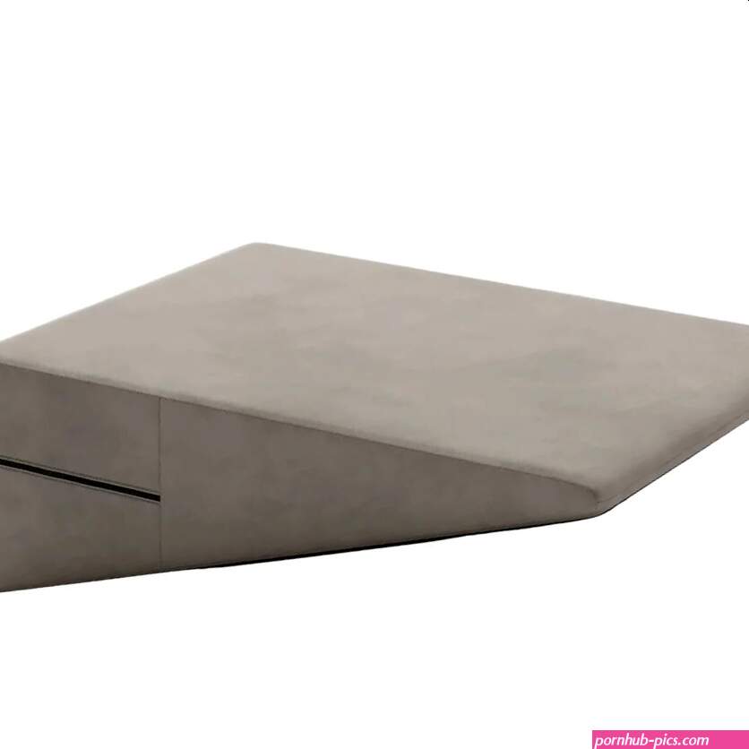 Liberator Wedge 32 Inch Sex Ramp Grey