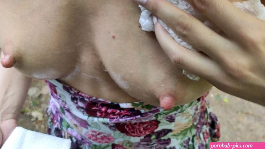 Public Cum On Tits Porn Videos