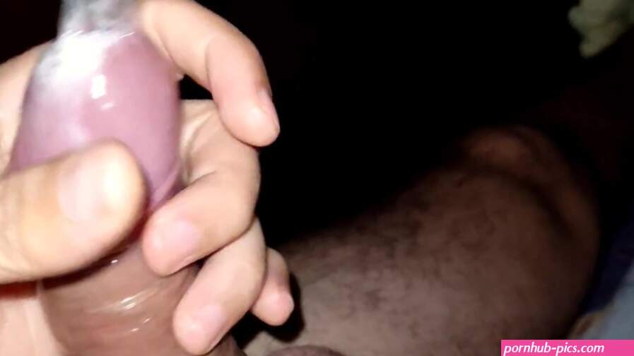 Jerking off with condom and cumshot
