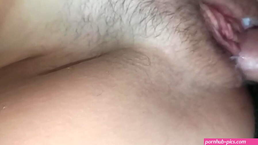 TEEN PUSSY CLOSE UP white pussy juice appears on dick ProgrammersWife