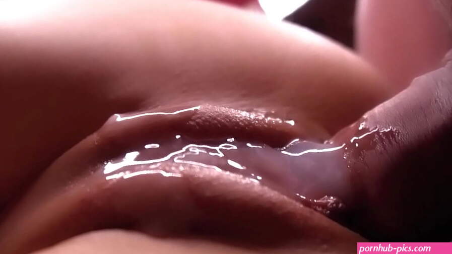 CLOSE UP! Quick Pussy Fuck and Cum on Open Hole! Wet Teen Pussy Gets Creampie