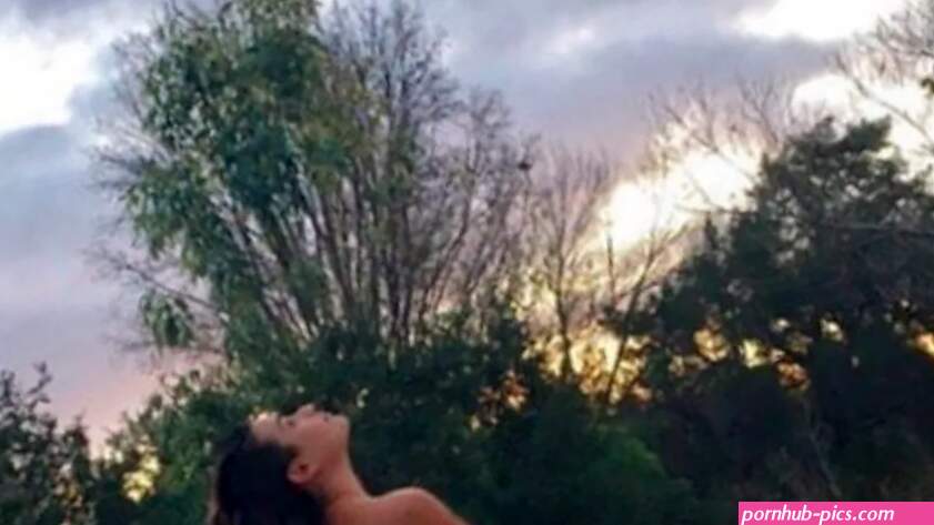 Lea Michele Posts Completely Naked Photo On Instagram